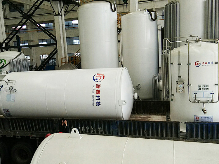 深冷設(shè)備發(fā)貨現(xiàn)場