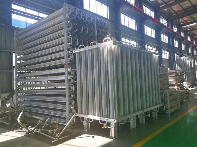 各種工業(yè)氣體和LNG汽化器